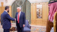 Trump, Suriye'ye yaptırımları bugün kaldıracak