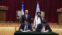 Ўзбекистон Афғонистон билан жипс алоқаларни сақлаб келаётган кам сонли давлатлардан бири. 