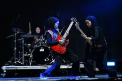 Voice of Baceprot saat tampil di Festival Glastonbury, Inggris, Jumat (28/6)