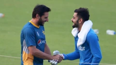 விராட் கோலி, ஷாஹித் அஃப்ரிடி 