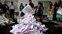 'হ্যাঁ' জয়ী হলেও ভিন্নমত থাকায় জুলাই সনদের যে বিষয় বাস্তবায়ন হবে না