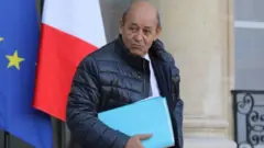 عکس آرشیوی از وزیر خارجه فرانسه