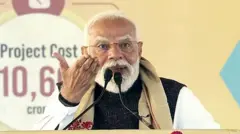 केंद्र सरकार का दावा है कि 'वीबी- जी राम जी' क़ानून मनरेगा से बेहतर है.