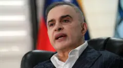 Retrato del fiscal Saab