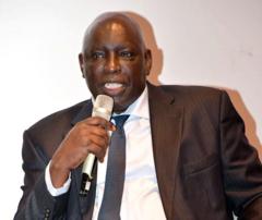 Sénégal : le journaliste Madiambal Diagne visé par un mandat d'arrêt international dans une affaire de blanchiment de capitaux