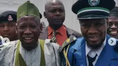 Abdullahi ganduje na son kakkabe alfasha daga Kano