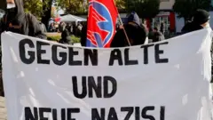 Bölgedeki aşırı sağcılara karşı bir protesto düzenlendi