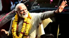 नरेंद्र मोदी
