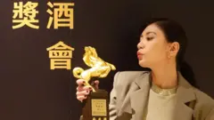 出道30多年的台灣演員賈靜雯首次入圍金馬就奪下影后