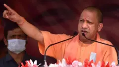 யோகி ஆதித்யநாத், உ பி முதல்வர்