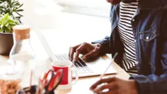 اکاډیمیکې لیکنې