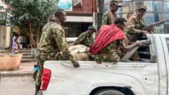 Ingabo za Ethiopia ziri mu modoka