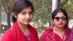 হত্যাকাণ্ডের শিকার মা ও মেয়ে।