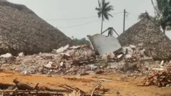 కూలగోట్టిన ఇళ్లు
