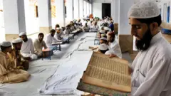 پاکستان، دیني مدرسې