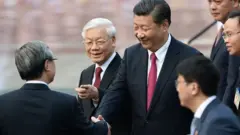 Quan hệ Vi - Trung