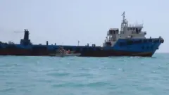 خبرگزاری ایرنا این عکس را همراه خبر توقیف این کشتی منتشر کرده است.