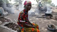 Nwanyị di ya nwụrụ anwụ