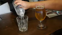 সিঙ্গাপুরে মূত্র থেকে তৈরি বিয়ার