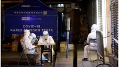 香港強制封區檢測大部分確診個案不多，林鄭強調非勞民傷財