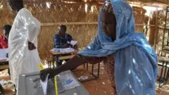 Wata mata tana kada kuri'a