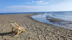 Ulcinjska plaža dugačka je skoro 13 kilometara 