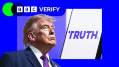 ダークスーツ姿のトランプ氏が口を閉じ、前方を見ている写真と、「TRUTH」の青い文字が表示された端末の写真を組み合わせた画像。画像の左上には「BBCヴェリファイ」の文字がある
