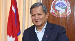 सरकारका प्रवक्ता पृथ्वी सुब्बा गुरुङ