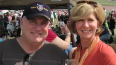 Obbo Kaarol fi Aadde Weebar waggoota 40'f adda bahan, amma erga walitti dhufanii bultii ijaarratan waggaa kudhan caala