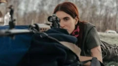 Evgeniya Emerald mengatakan menjadi penembak cukup brutal dalam masa perang