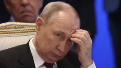 Abategetsi ba OTAN bavuga ko Vladimir Putin amaze kwitsinda ibitsindo vyinshi kuva atanguje intambara kuri Ukraine 