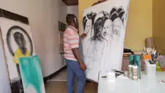 Gadi Ramadhan: Mchoraji anayetumia mkaa katika kazi zake