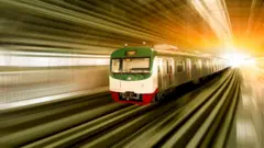 গত ১৯শে জুলাই হামলায় ক্ষতিগ্রস্ত ঢাকার কাজীপাড়া ও মিরপুর-১০ মেট্রো স্টেশন প্রায় দুই মাস যাবত বন্ধ রয়েছে