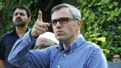 ઓમર અબ્દુલ્લાહ લોકોને પોતાની સાથે જોડવામાં સફળ રહ્યા છે