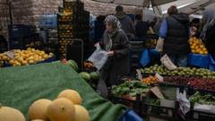 Memur ve emekliler için zam oranı netleşiyor