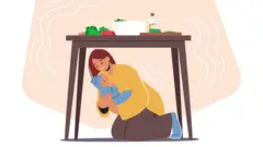 ልጇን ይዛ ጠረጴዛ ስር የተሸሸገች ሴት