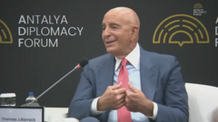 واکنش‌‌های تند در ترکیه به تمجید سفیر آمریکا از نظام‌های سلطنتی