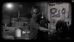 'රියෝ': කොළඹ මැද 'වැඩිහිටියන්ට පමණක්' වෙන් වූ අඳුරු සිනමා අත්දැකීමක යටි පෙළ සොයා ගිය ගමනක්