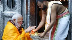 नरेंद्र मोदी 