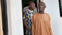 Tani Olorun ati osisẹ ọgba ẹwọn