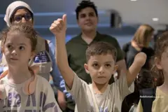 فقد عمر ذراعه في حرب غزة