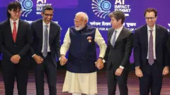 एआई समिट में गूगल, ओपेन एआई, मेटा और अन्य कंपनियों के वरिष्ठ अधिकारियों के साथ भारतीय प्रधानमंत्री नरेंद्र मोदी