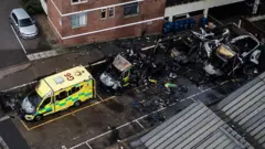 сгоревшие машины скорой помощи