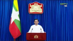 စစ်ခေါင်းဆောင် ဗိုလ်ချုပ်မှူးကြီးမင်းအောင်လှိုင်