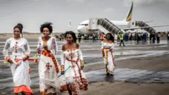 የኢትዮጵያ አየር መንገድ አውሮፕላን ወደ አሥመራ በረራ በጀመረበት ወቅት