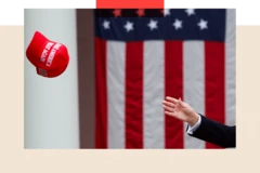 Frente a una bandera de Estados Unidos, una mano se extiende tratando de alcanzar una gorra MAGA