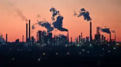 Kilang minyak di Rusia