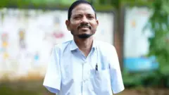 गुलशन यांच्या संघर्षमय जगण्याची गोष्ट अनेकांना प्रेरणा देते.
