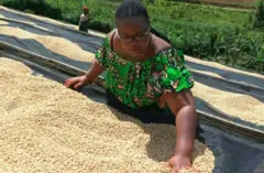 Agnes Mukamushinja, ni Umushoramari ukomeye mu buhinzi bwa kawa washize uruganda rutunganya ikawa NOVA COFFEE