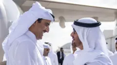 Katar Emiri Şeyh Tamim bin Hamad el Thani ve BAE Cumhurbaşkanı Muhammed bin Zayid el Nahyan